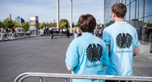 Mehr über den Artikel erfahren Besuche im Bundestag
